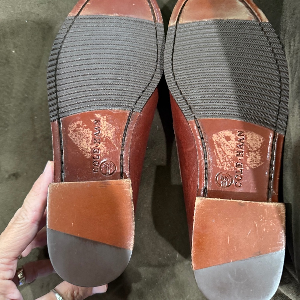 Cole HAAN Brown Leather Loafers. Sz 5 1/2 - Picture 4 of 7